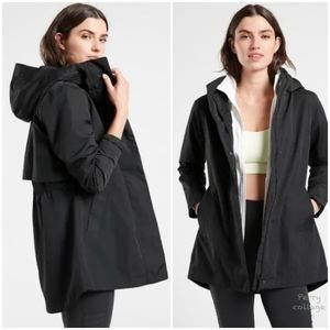 Athleta Rainout Forecast Shell II size 2X EUC